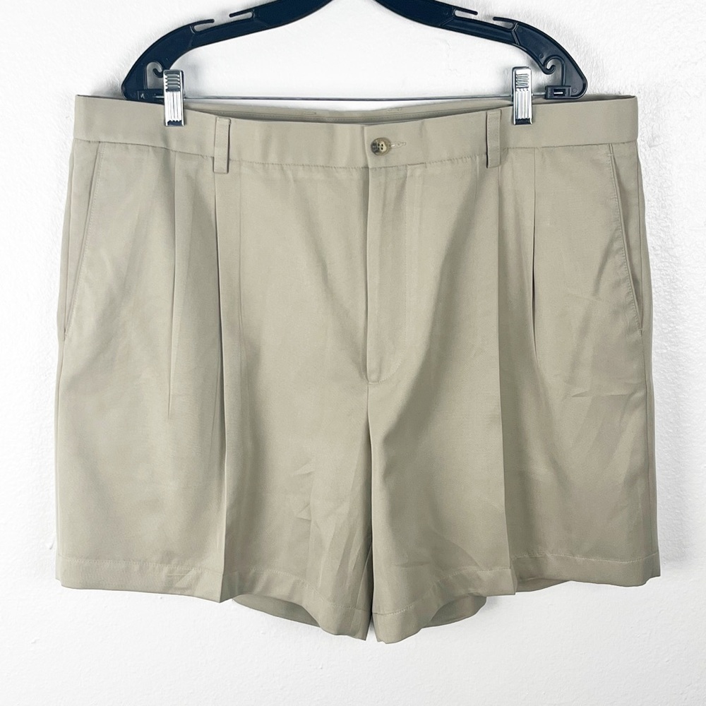OXFORD GOLF Super Dry Khaki Pleated Front Back Pockets Golf Shorts, Size 42
